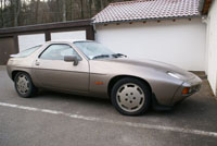 Porsche 928S2